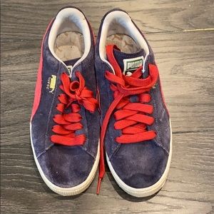 Blue and Red Pumas